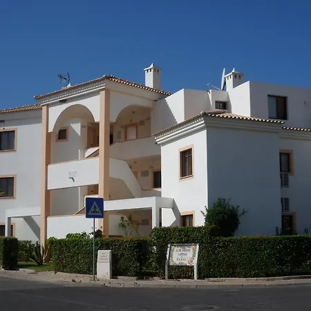 Jardins Da Falesia * Αλμπουφέιρα