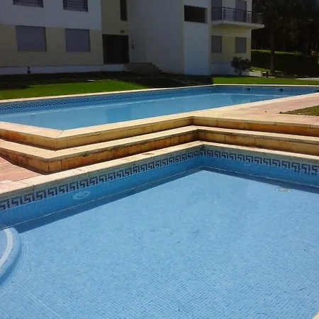 Ξενοδοχείο με διαμερίσματα Jardins Da Falesia